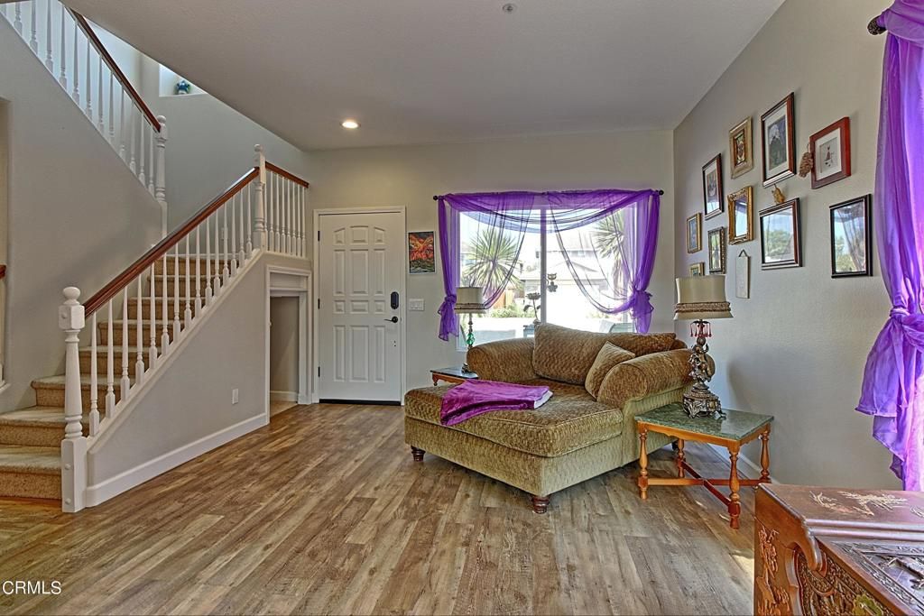 listing image 130728731570952530759
