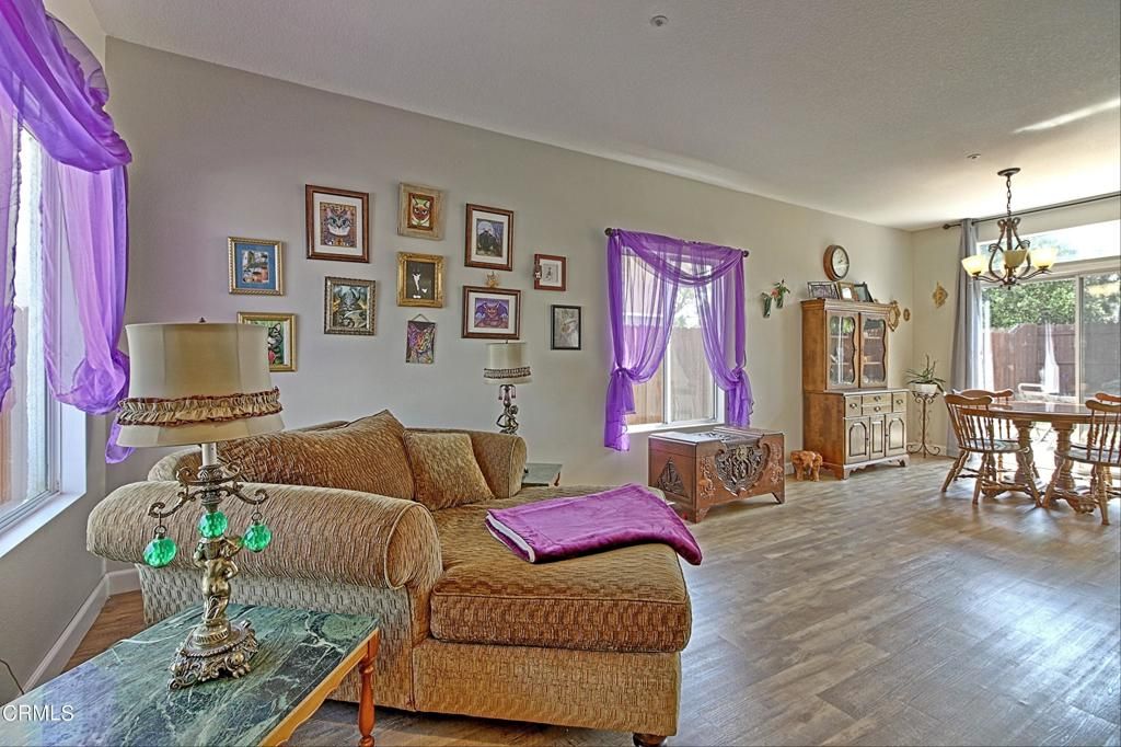 listing image 130728039467277282369