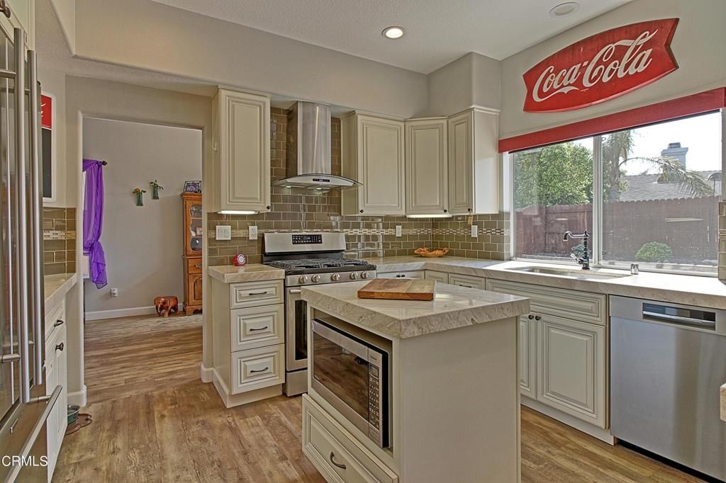 listing image 130721260441998881780