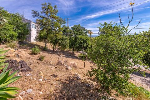 Photo of 8657 VALLEY CIRCLE Boulevard, West Hills, CA 91304 (MLS # SR24081879) Photo of 8657 VALLEY CIRCLE Boulevard, West Hills, CA 91304 (MLS # SR24081879)