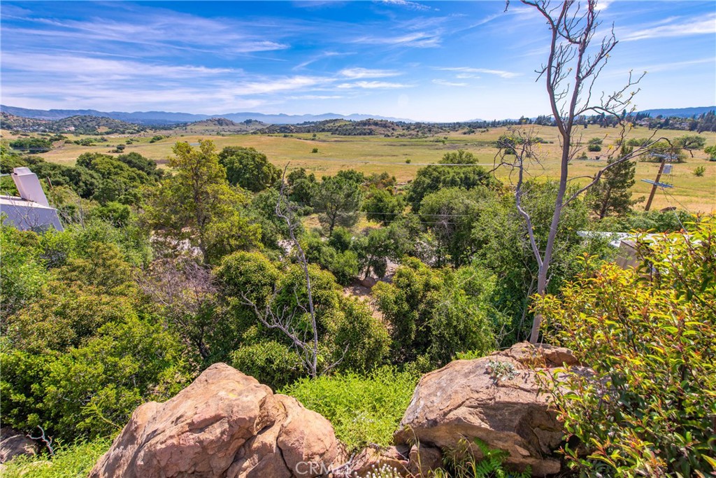 8657 VALLEY CIRCLE Boulevard