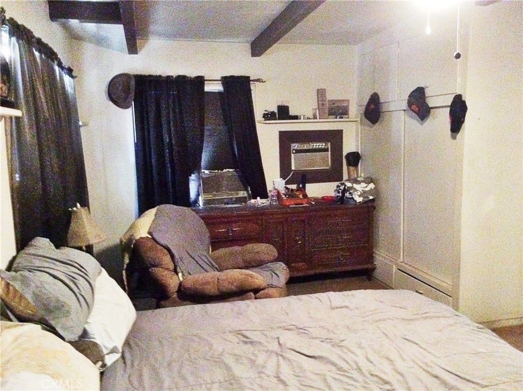 listing image 130722559140799296819