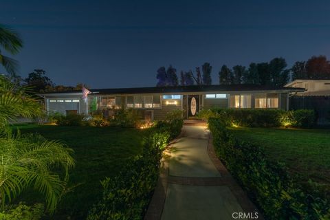 A home in North Tustin