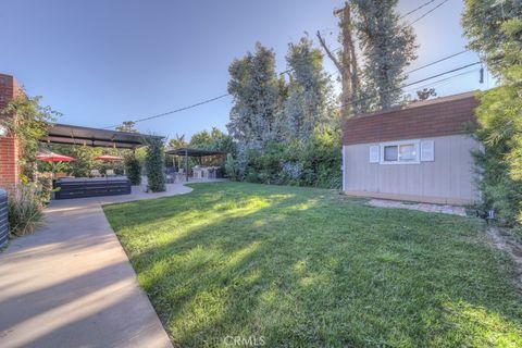 A home in North Tustin