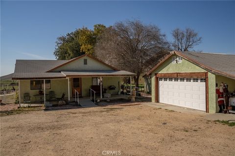 Photo of 3160 Gillis Canyon Road, Shandon, CA 93461 (MLS # NS22033159)
