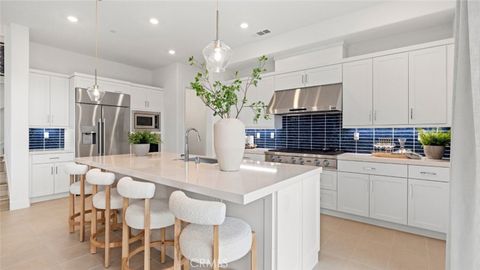 169 Sawbuck Irvine CA 92618
