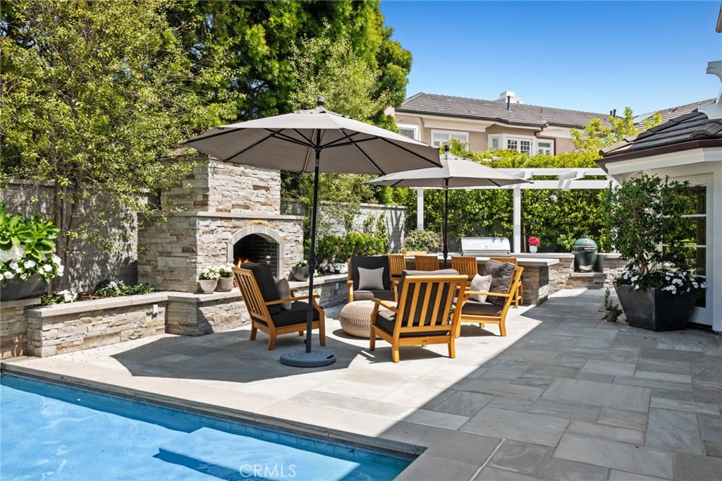 Belcourt Manor (BLMR) - Residential