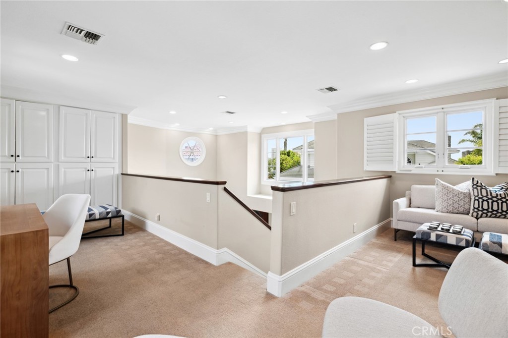 Belcourt Manor (BLMR) - Residential