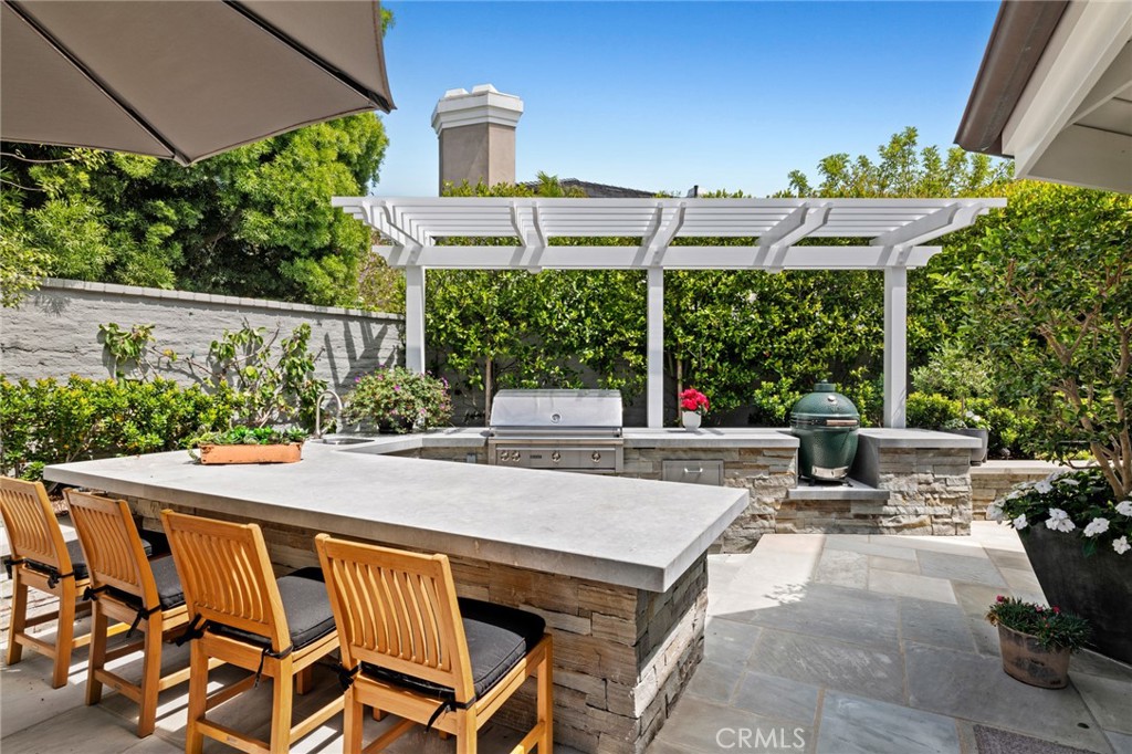 Belcourt Manor (BLMR) - Residential