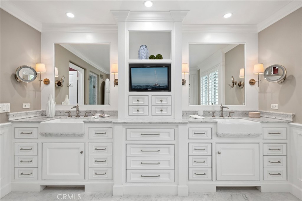 Belcourt Manor (BLMR) - Residential