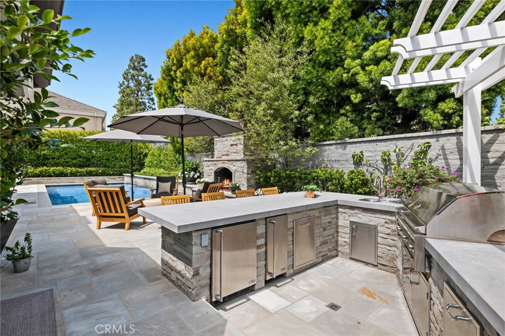 Belcourt Manor (BLMR) - Residential