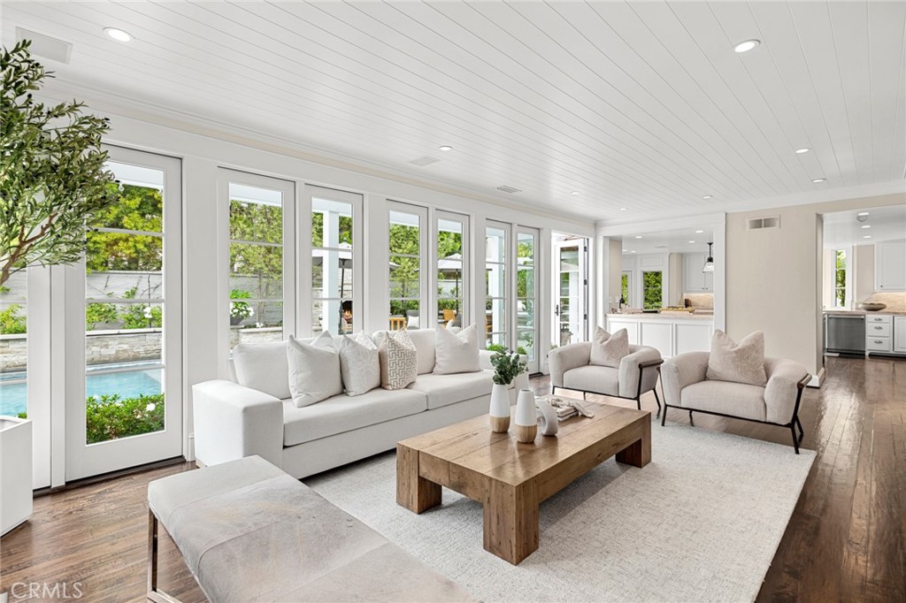 Belcourt Manor (BLMR) - Residential