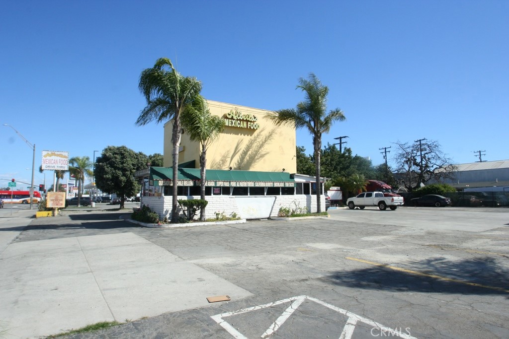 1770 W Pacific Coast