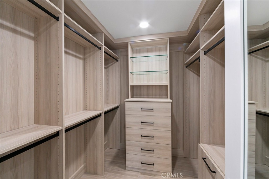 Perazul (PERZ) - Residential