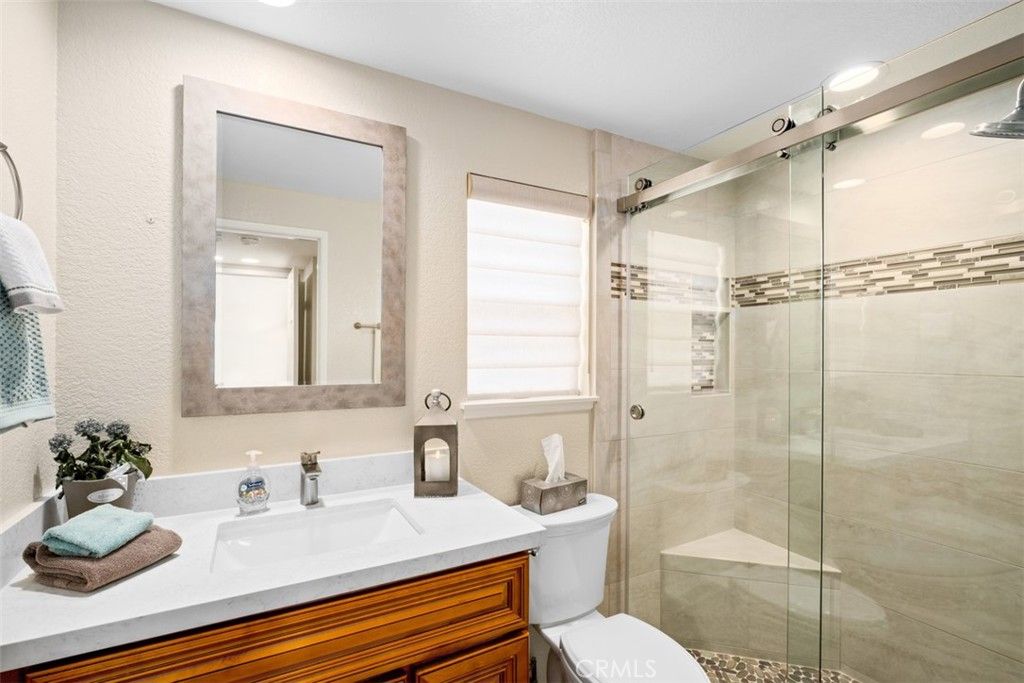 listing image 130722533095574100410