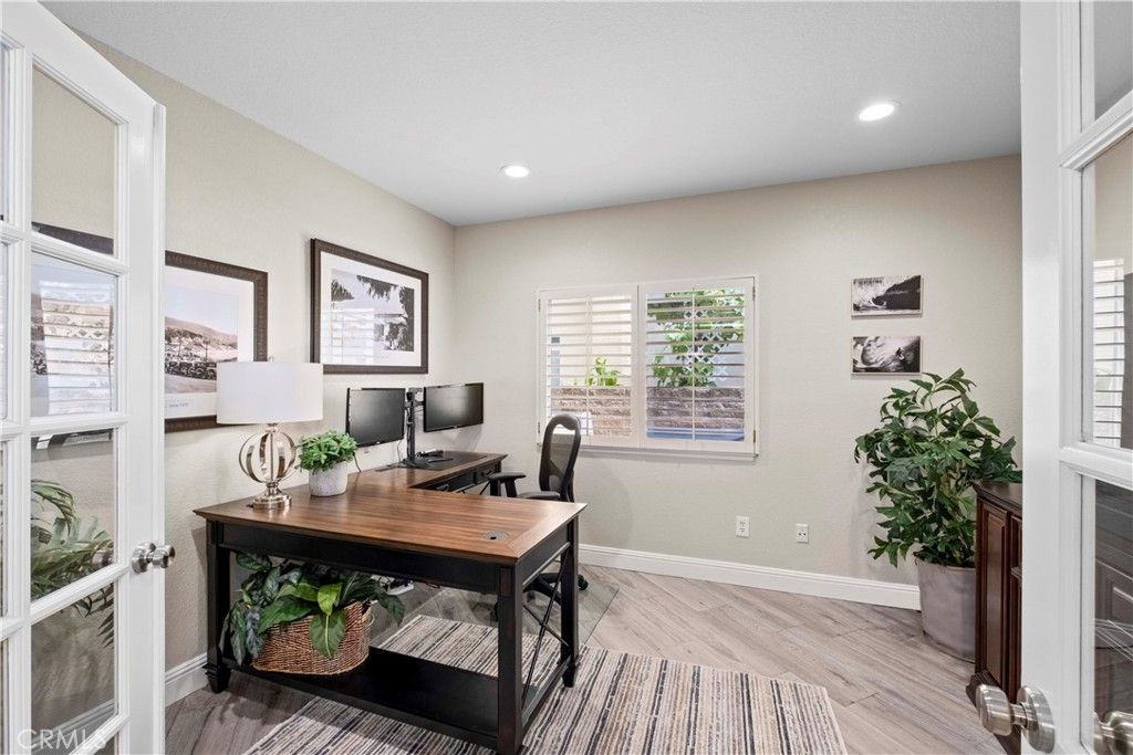 listing image 130727362295837142346