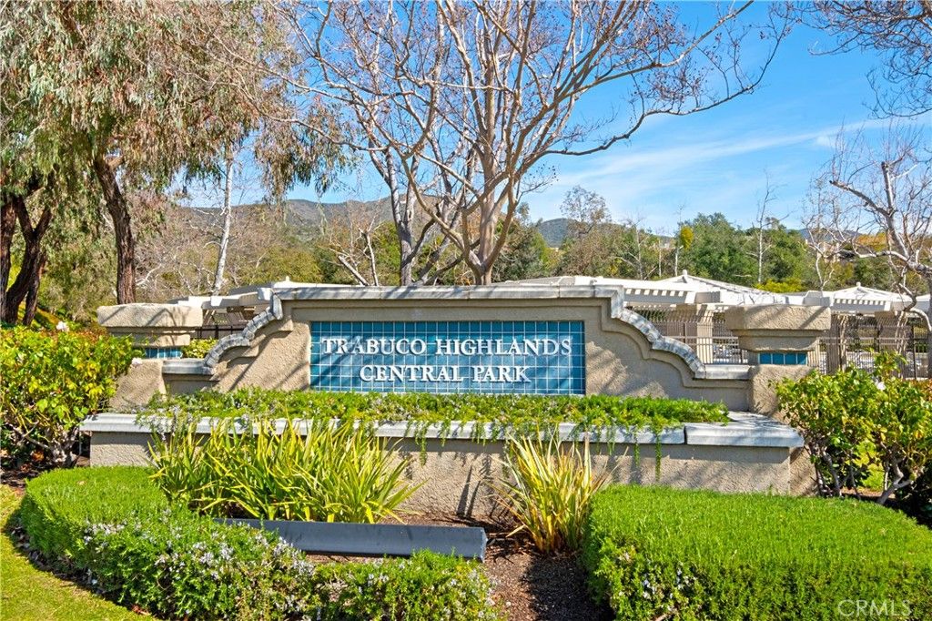 listing image 130723244318859258142