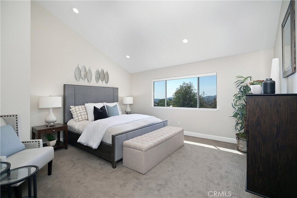 listing image 130721147133585635482