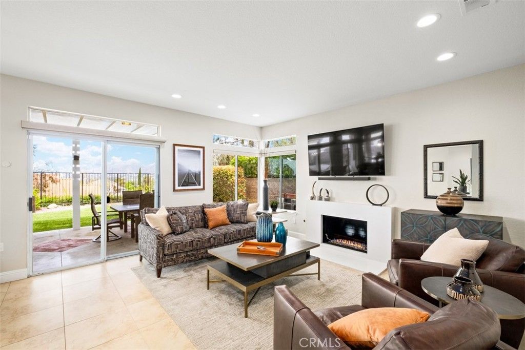 listing image 130721721590345465882