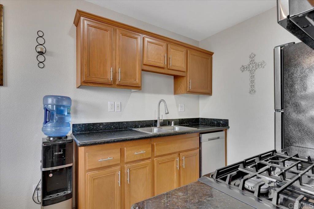 Photo 10 of 26 of 188 S Lincoln Avenue 3 condo