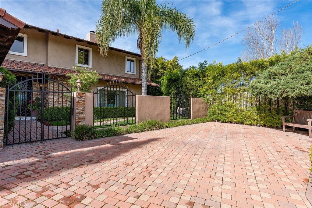 5005 Delita Place