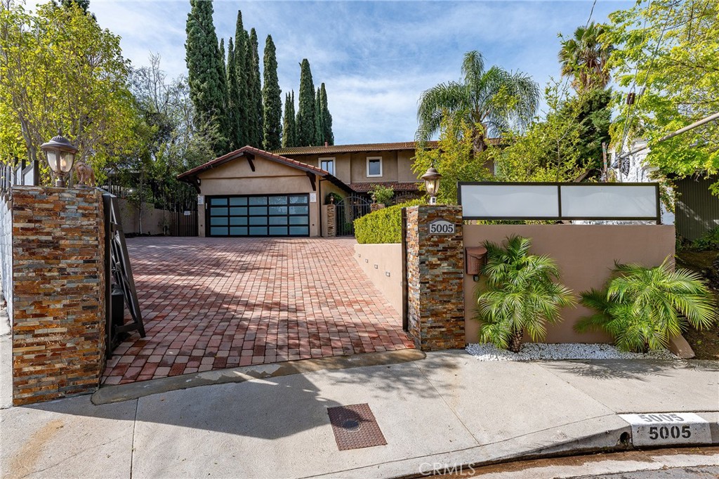 5005 Delita Place