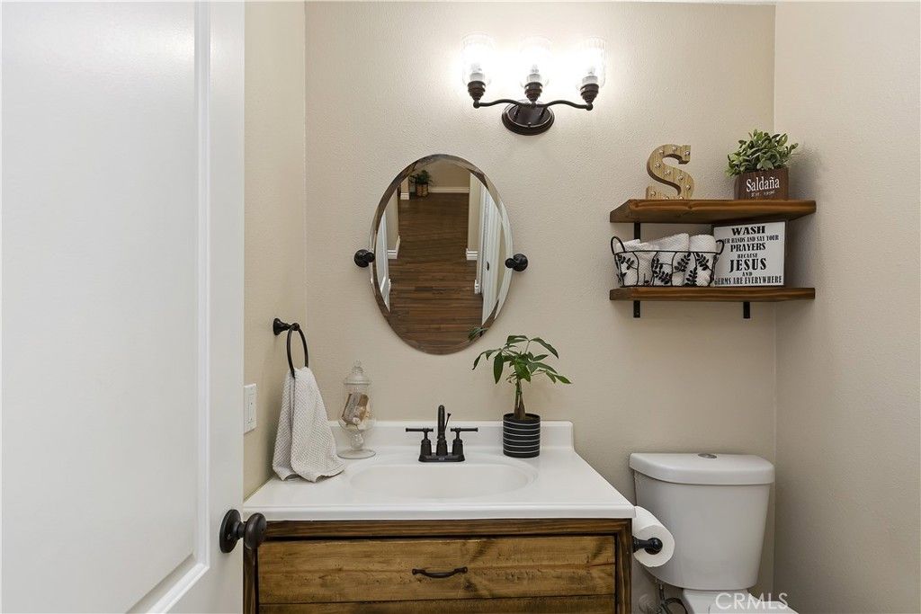listing image 130721748207588148596