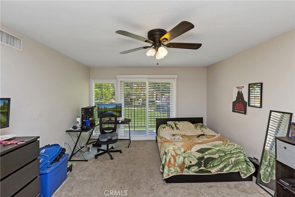 listing image 130725776441951472895