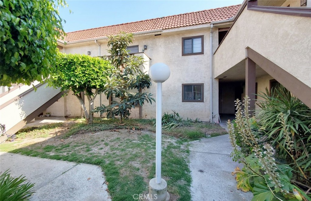 View Garden Grove, CA 92843 condo