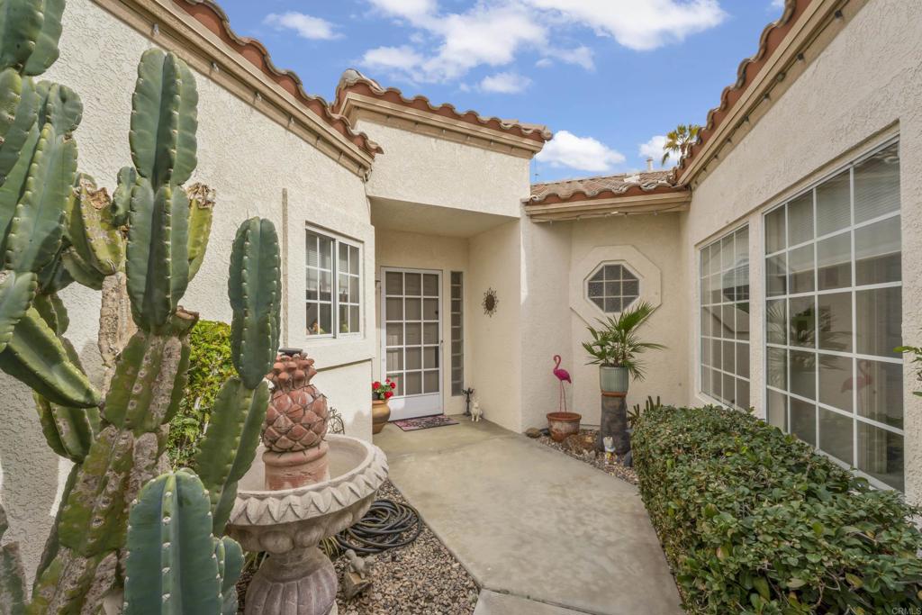 Photo 5 of 23 of 40900 Avenida Estrada house