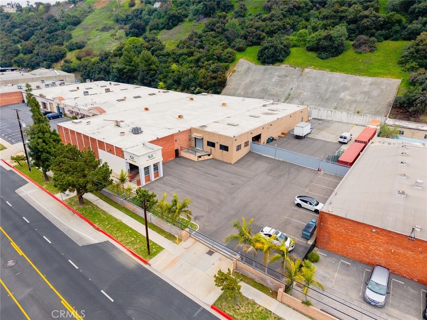 Location! Location! Location! The warehouse is situated in the industrial area of Monterey Park, close to the port and just a stone’s throw away from the 710 freeway, offering convenient and quick access to both the freeway and the port. It has a lot size of 80,624 square feet, with the warehouse spanning 21,470 square feet and ceiling height of 15-17'’. Featuring 1 grand level door and 1high-level door. Also with a large fence yard, this property caters to various needs. Whether for investment or personal use, it’s your ideal choice. Don’t miss out!