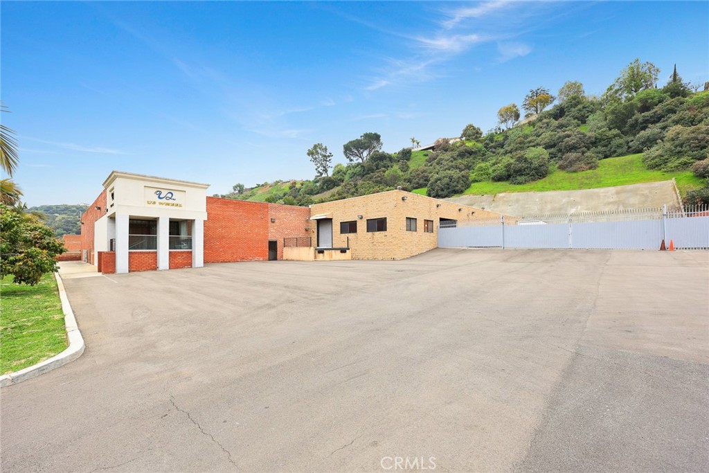 810 Monterey Pass Road