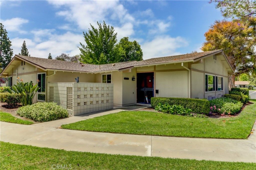 listing image 130722681095708812823