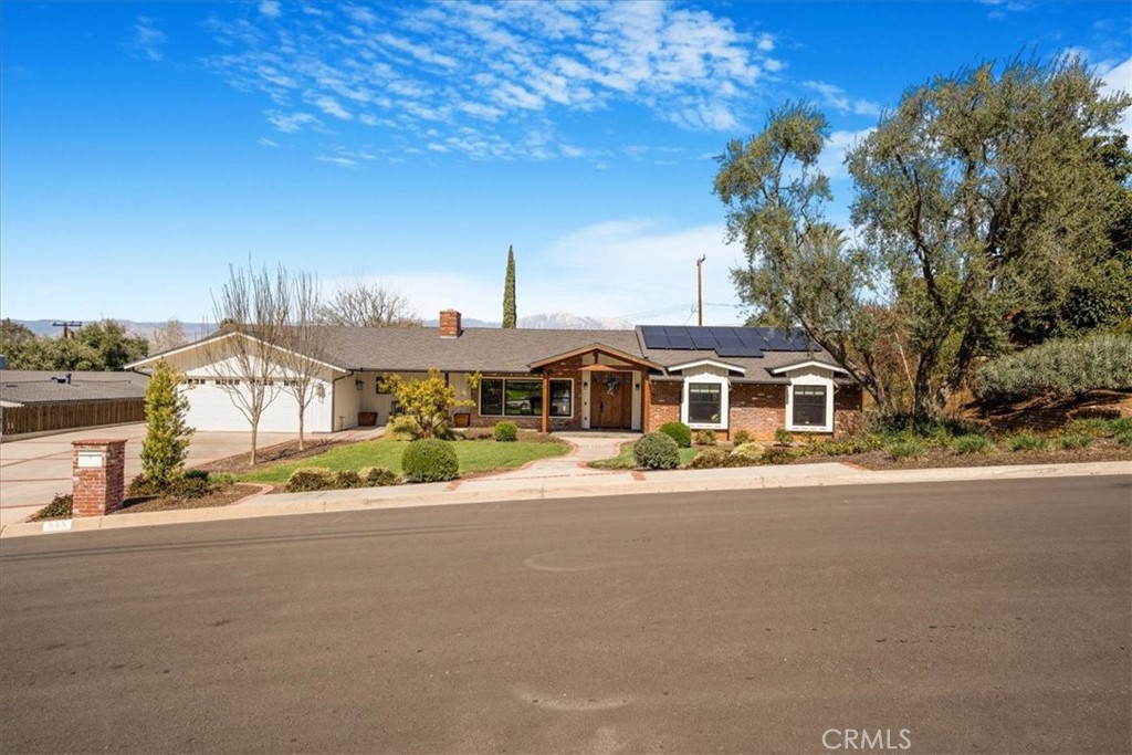 643 Alta Loma Drive