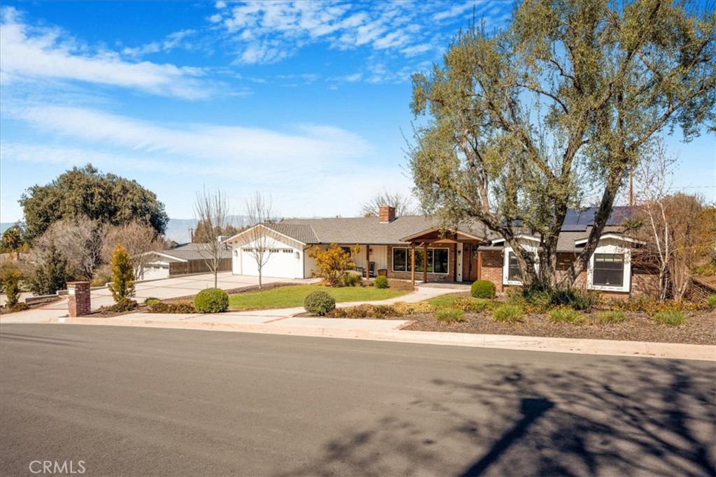 643 Alta Loma Drive