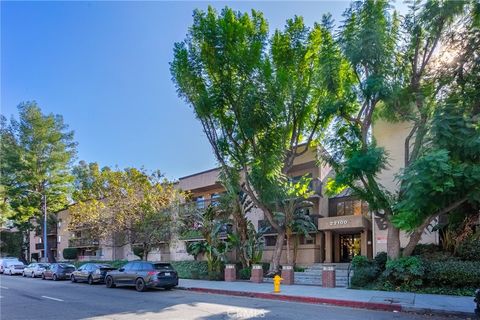 A home in Woodland Hills