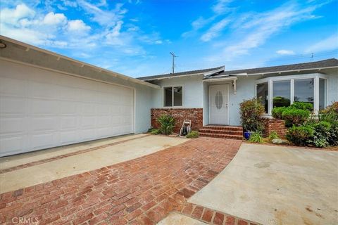 A home in La Mirada