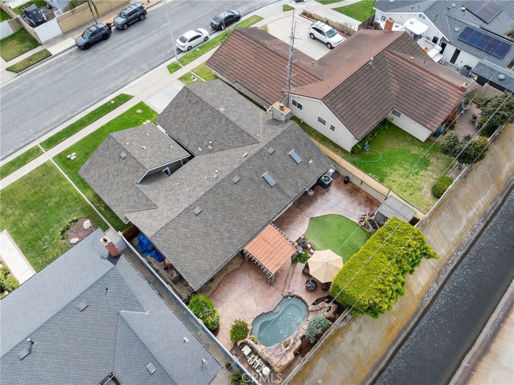 listing image 52