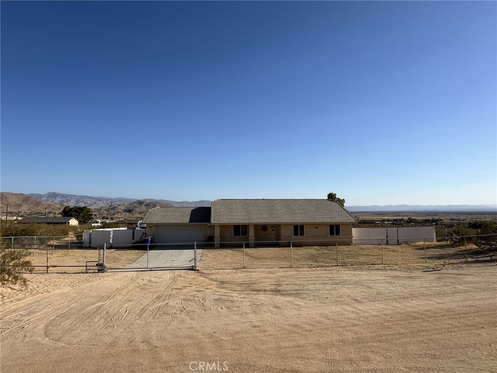 View Apple Valley, CA 92307 house