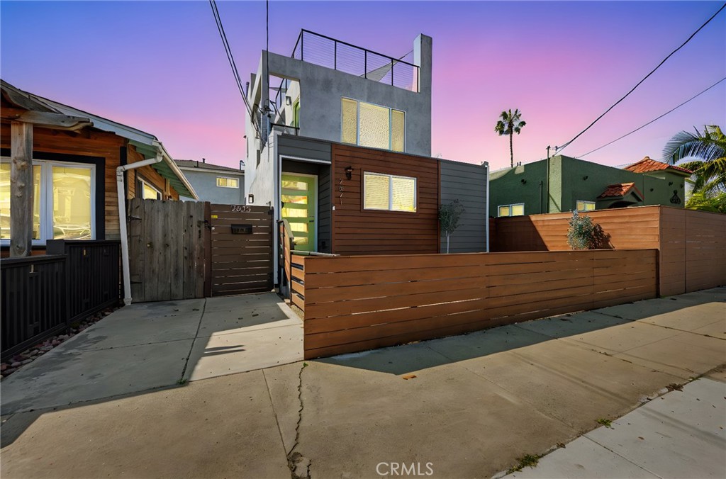 2871 Capps Street