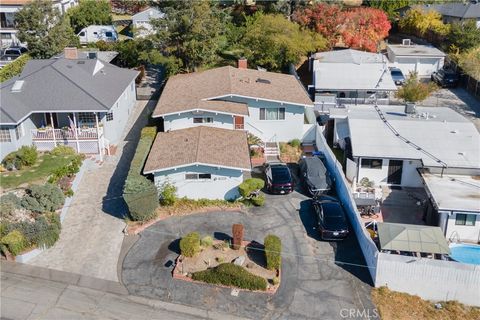 A home in La Crescenta