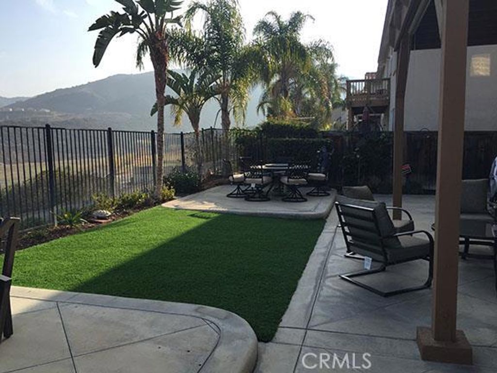 listing image 130720685000778854185