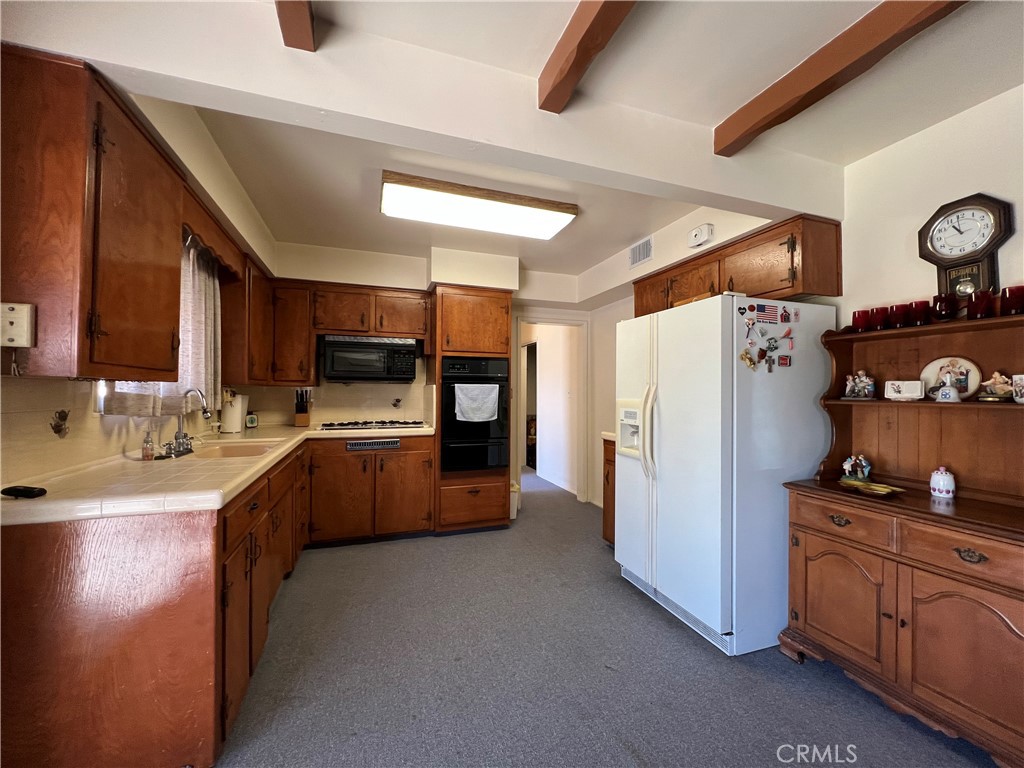 1229 Sierra View Drive