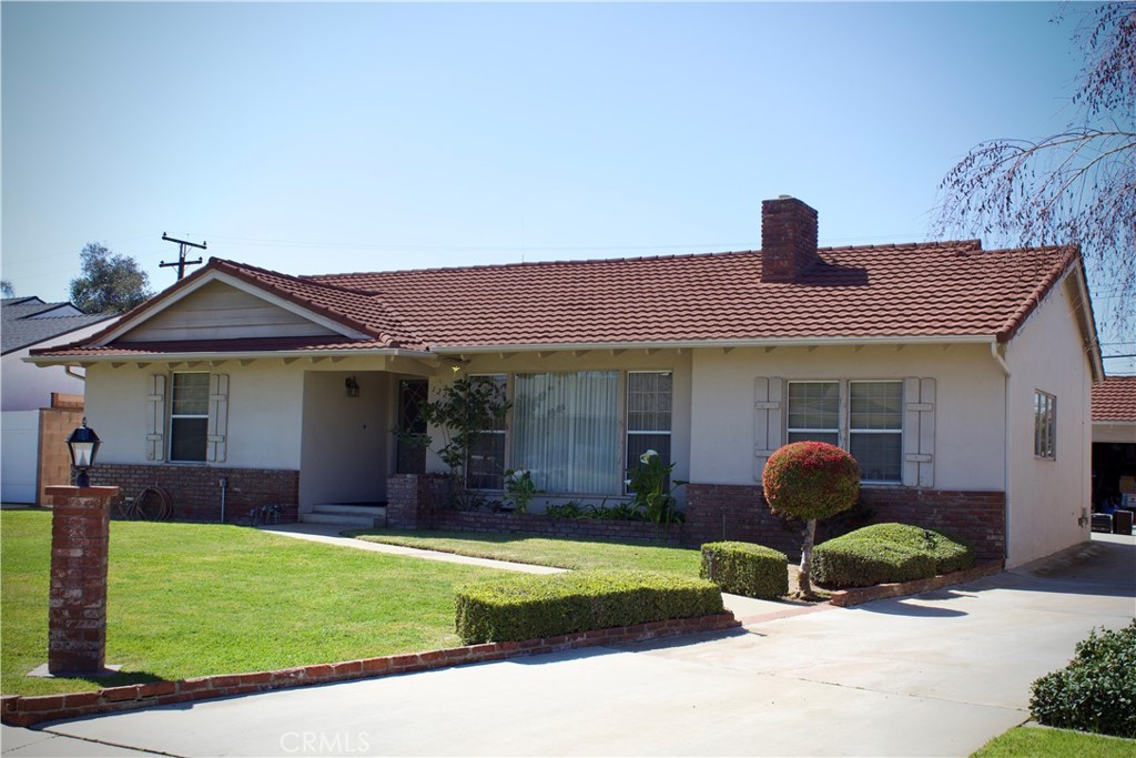 1229 Sierra View Drive