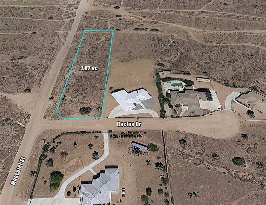 Beautiful Oak Hills residential lot perched above the wash and providing great views of the Desert. Cactus Dr is a small private cul-de-sac with access via Muscatel St, roughly 2,000 ft from pavement via Caliente Rd/Hwy 395 or a little over a mile via Fremontia Rd/Phelan Rd. Perfect location for easy access to 395 or I-15.