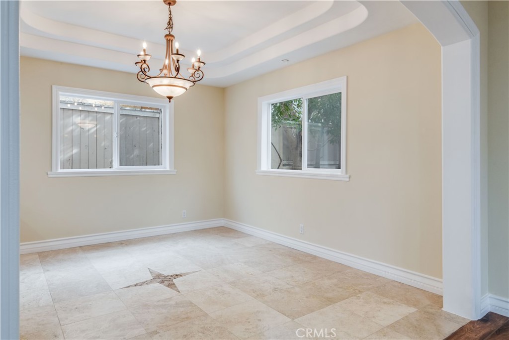 Photo 6 of 32 of 2106 Marshallfield Lane A townhome