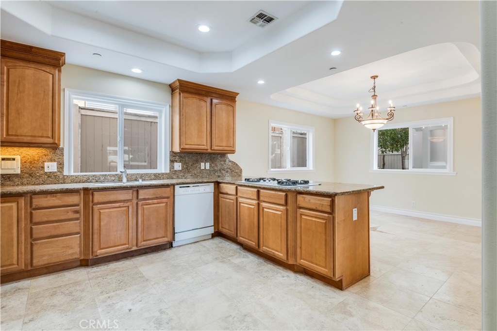 Photo 11 of 32 of 2106 Marshallfield Lane A townhome