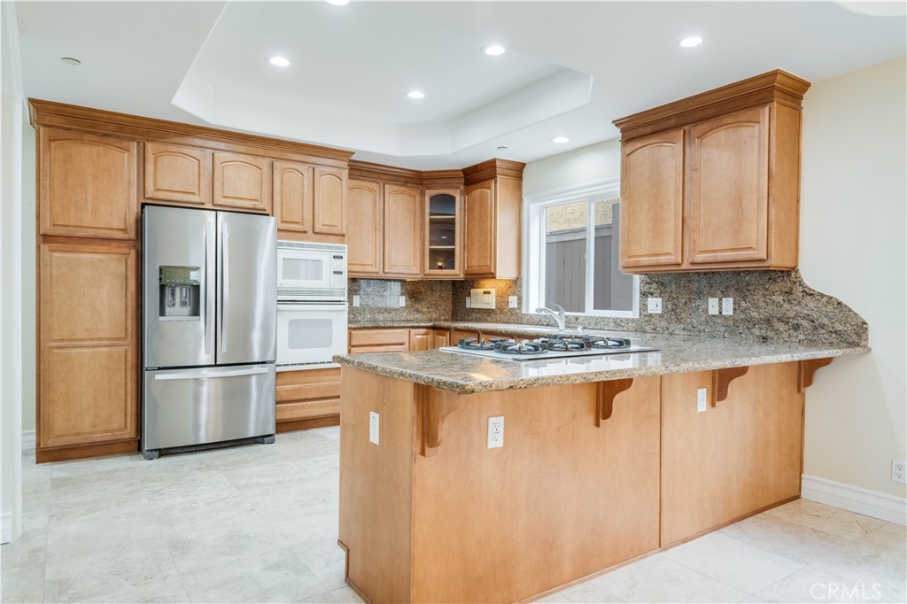 Photo 9 of 32 of 2106 Marshallfield Lane A townhome