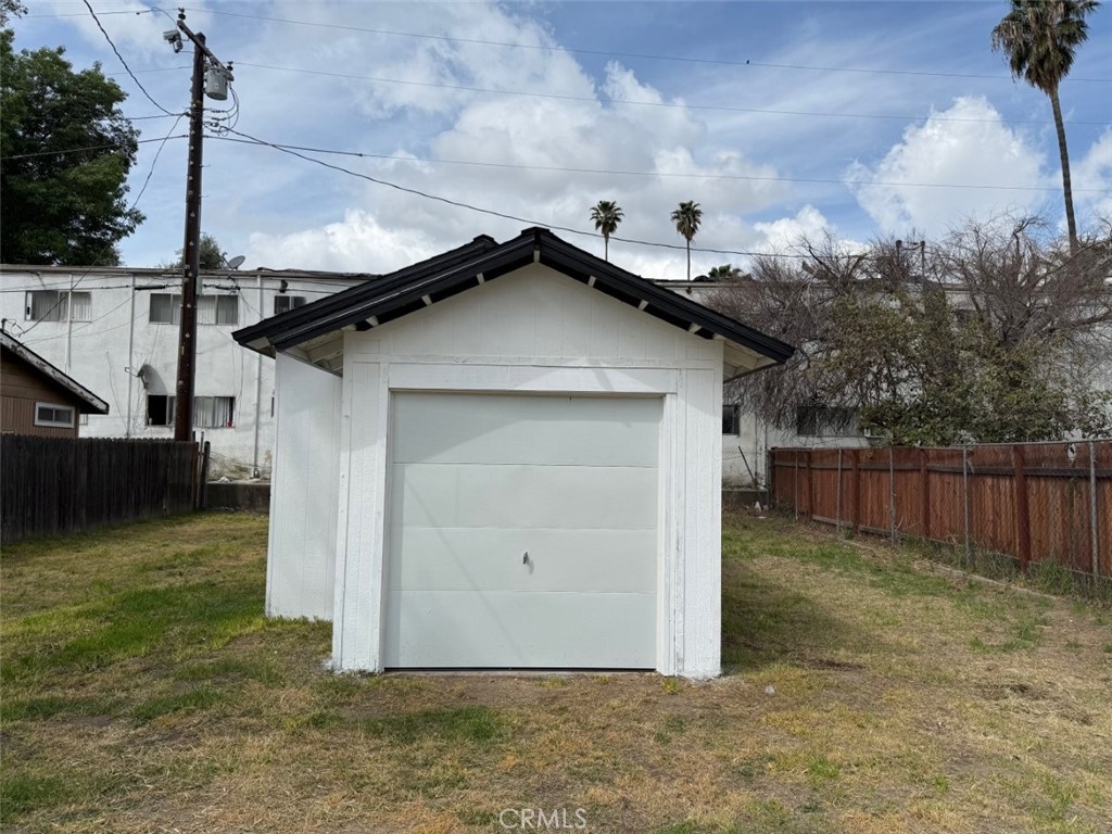 2036 Wall Avenue