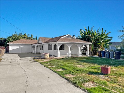 A home in El Monte